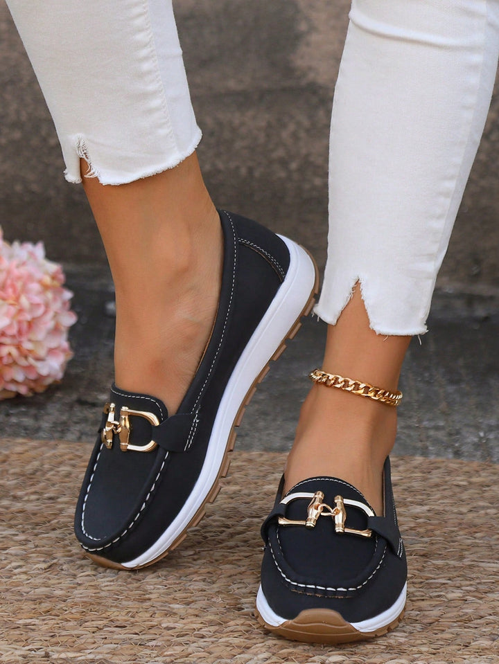 Kiara™ – Flat Buckle Loafers for Timeless Elegance