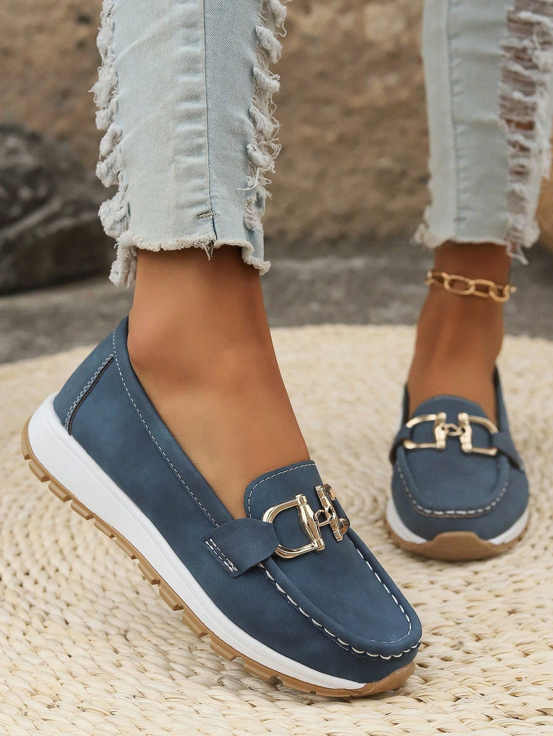 Kiara™ – Flat Buckle Loafers for Timeless Elegance