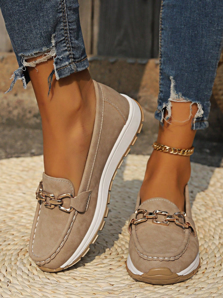 Kiara™ – Flat Buckle Loafers for Timeless Elegance