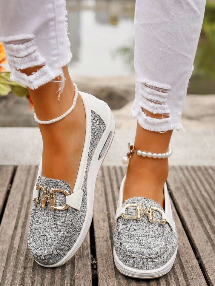 Kiara™ – Flat Buckle Loafers for Timeless Elegance