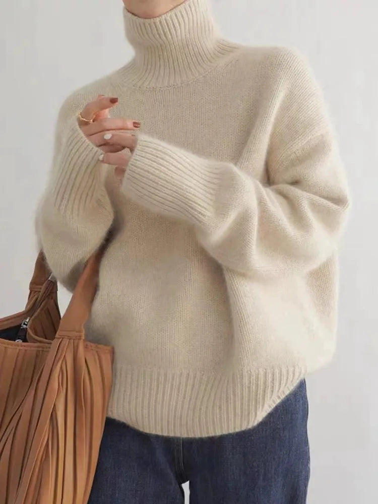 Alexa™ – High-Neck Sweater for Effortless Elegance