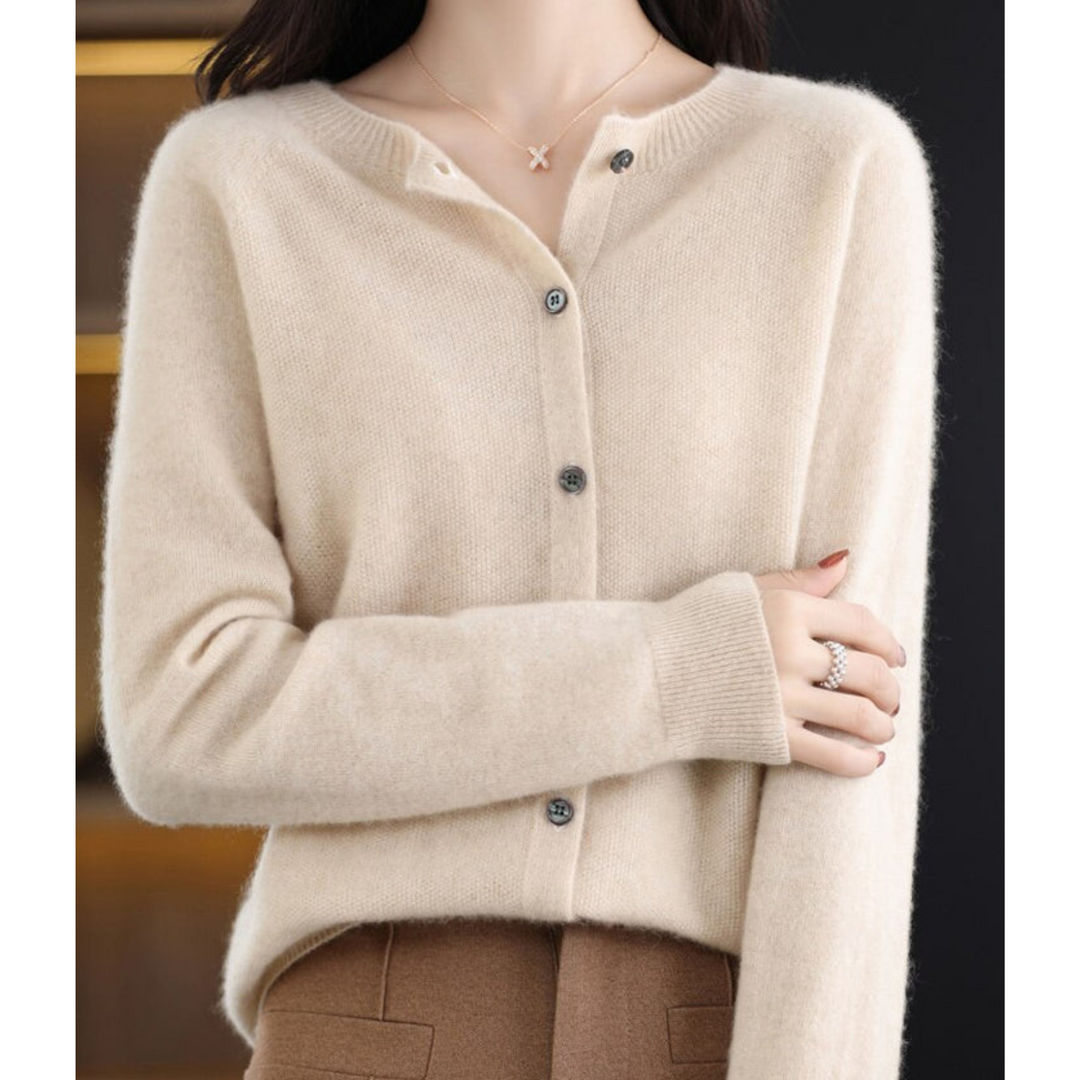 Victoria | Women's Crew-Neck Knitted Jumper in Pure Merino Wool