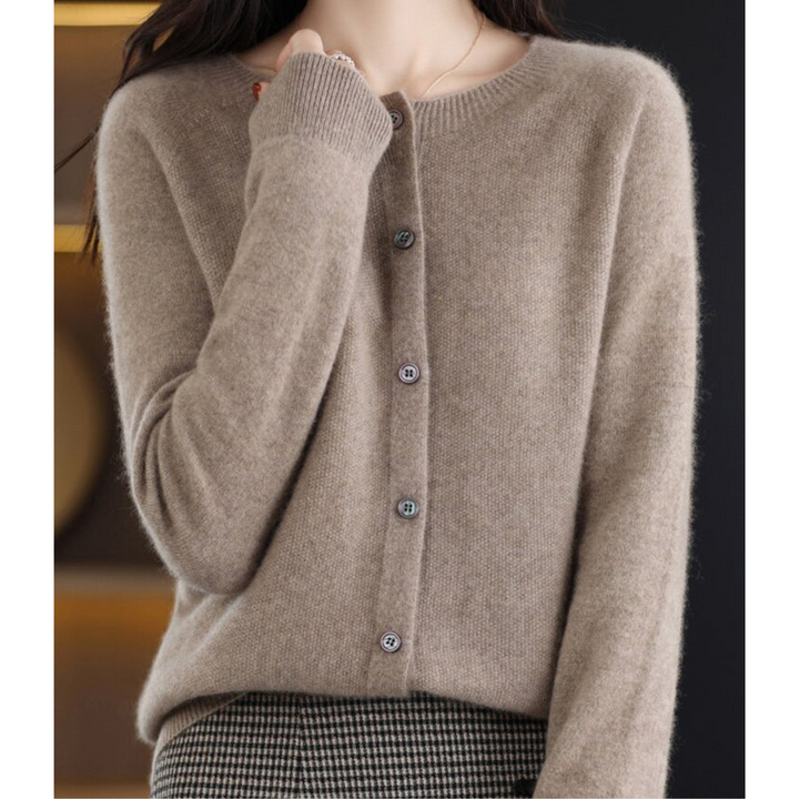 Victoria | Women's Crew-Neck Knitted Jumper in Pure Merino Wool