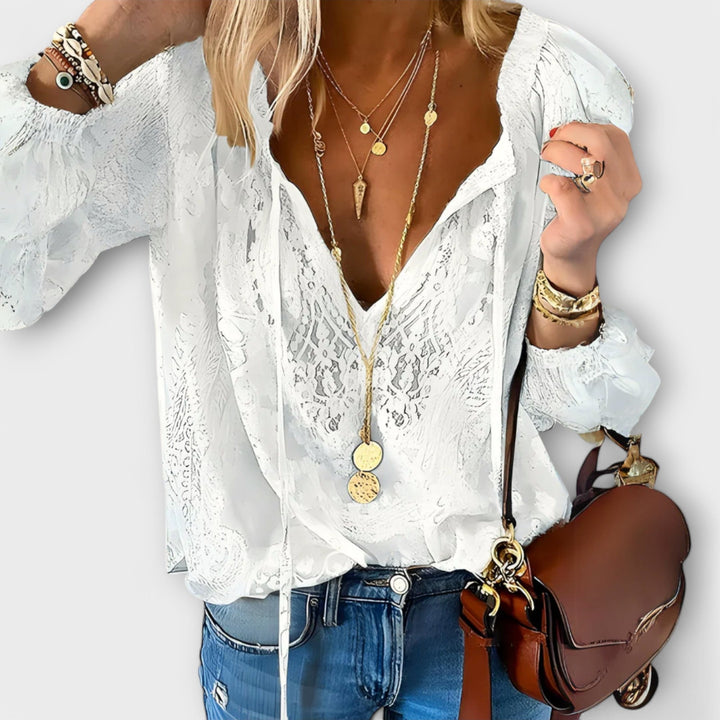 CIDEEMA | Elegant Brunetta Blouse