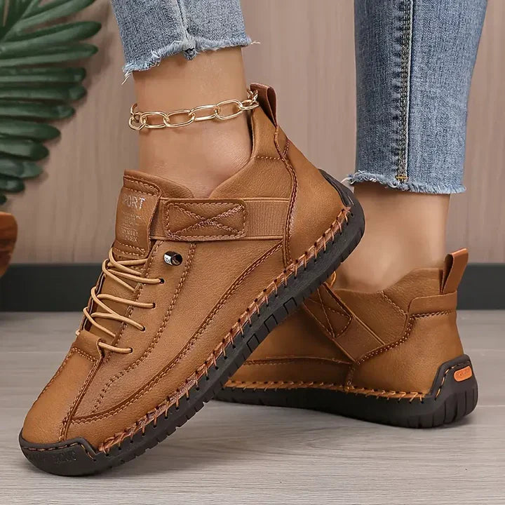 Saela Comfort Walking Shoes – Designed for All-Day Support